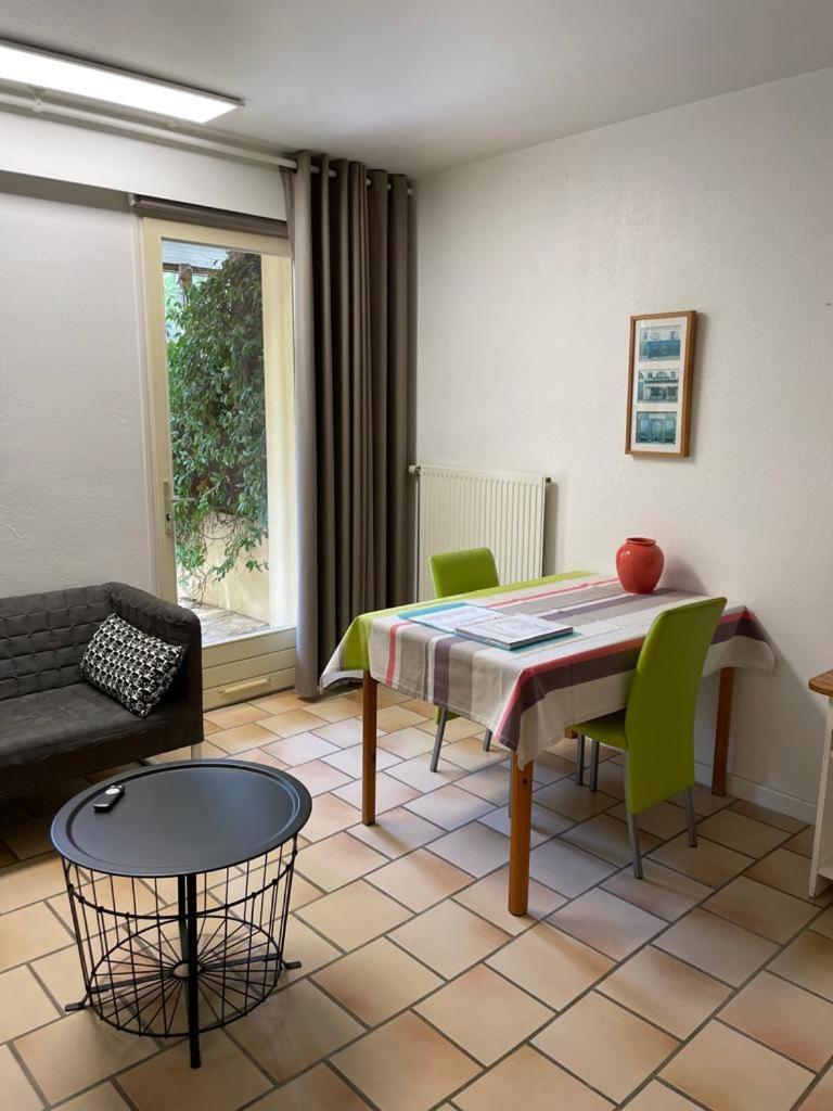 Mas Des Amarens Apartment Malaucene Luaran gambar